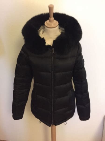 prada winterjacke mit pelz